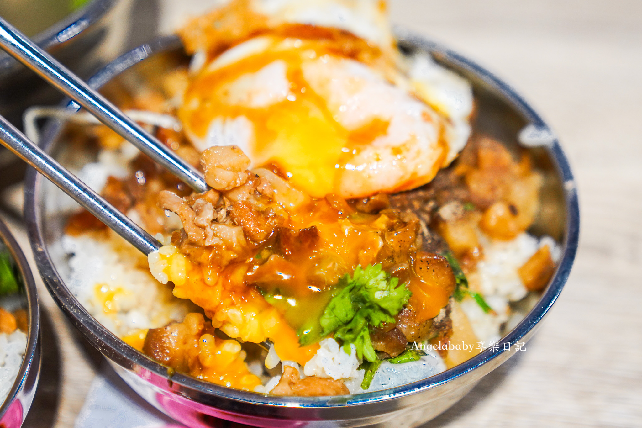 新竹必吃滷肉飯『戽斗魯肉飯』菜單、超好吃荷包蛋滷肉飯 @梅格(Angelababy)享樂日記