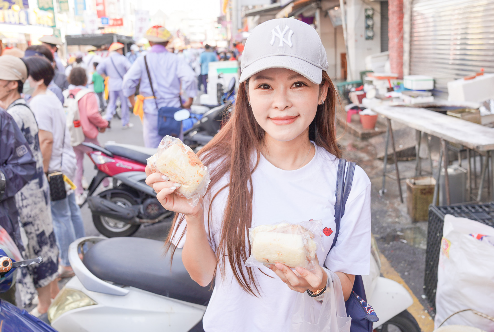 東港必吃『佳吉碳烤饅頭』一顆20塊的純炭火烤饅頭 @梅格(Angelababy)享樂日記