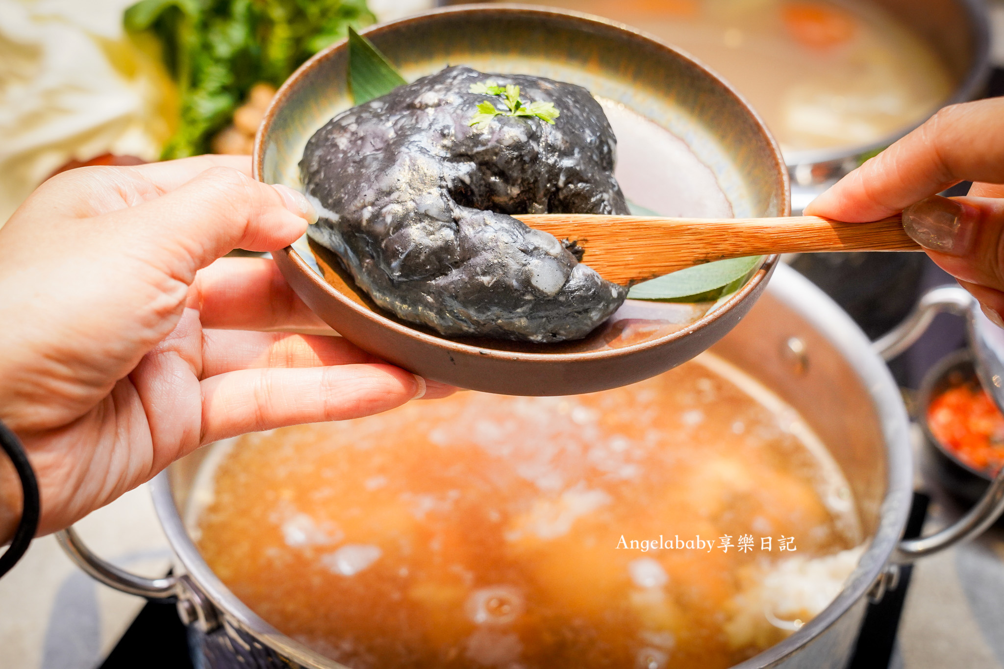 台中頂級鍋物『初美涮涮鍋』和牛火鍋、活體海鮮火鍋、甜點飲料都太強 @梅格(Angelababy)享樂日記