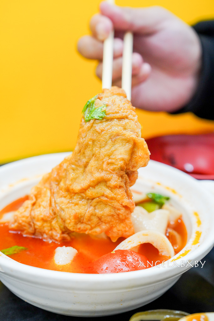 三峽老街美食『河南砂鍋手工扯麵』巨無霸彈牙手工麵、招牌最濃醇的蕃茄蛋麵 @梅格(Angelababy)享樂日記