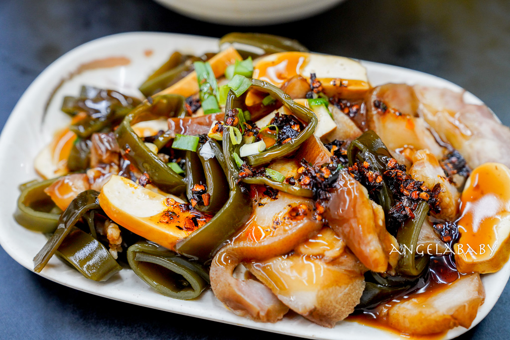 三峽老街美食『河南砂鍋手工扯麵』巨無霸彈牙手工麵、招牌最濃醇的蕃茄蛋麵 @梅格(Angelababy)享樂日記