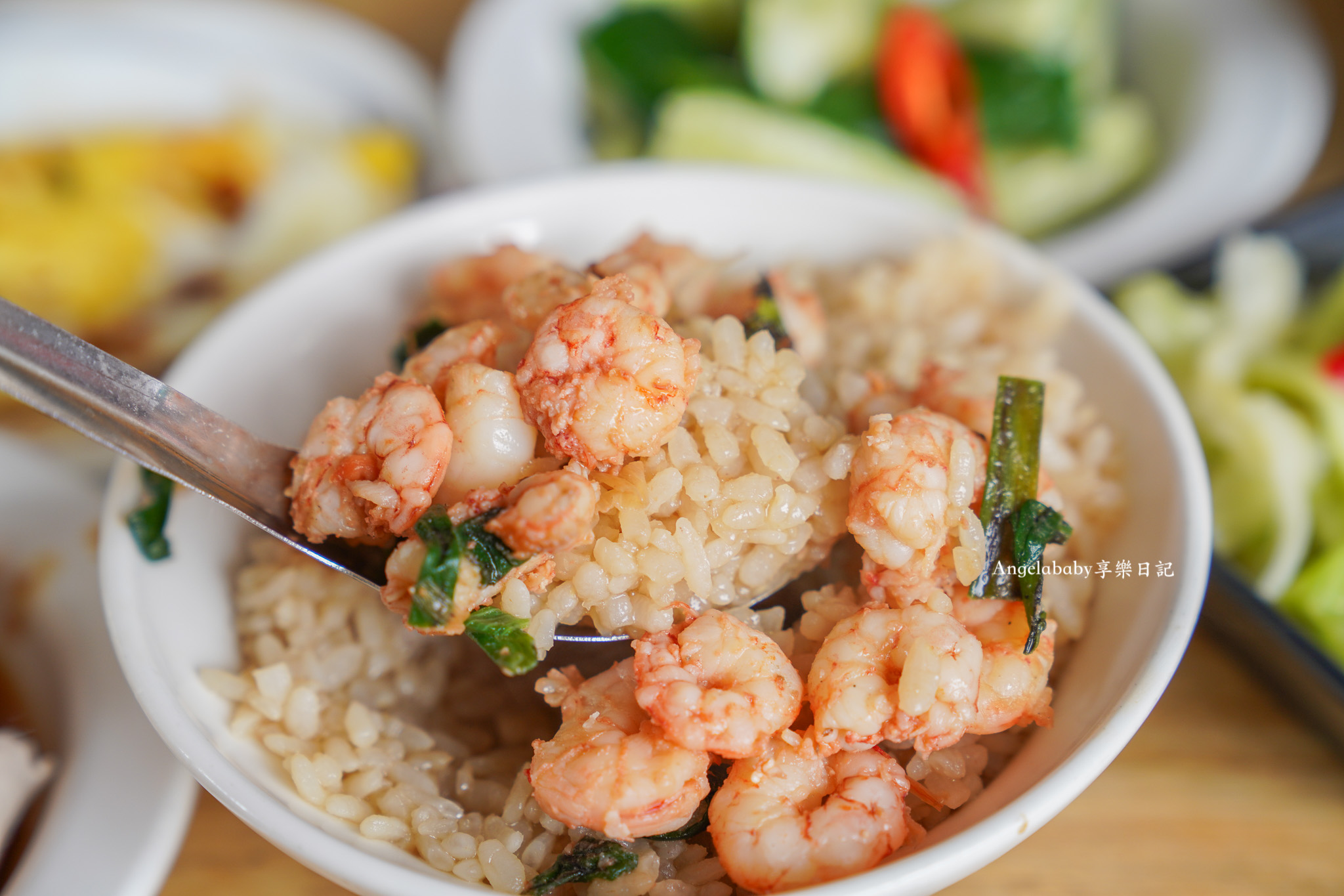 台南海安路美食『集品蝦仁飯』傳承四代的火燒蝦仁飯～配上一顆鴨蛋好吃極了 @梅格(Angelababy)享樂日記