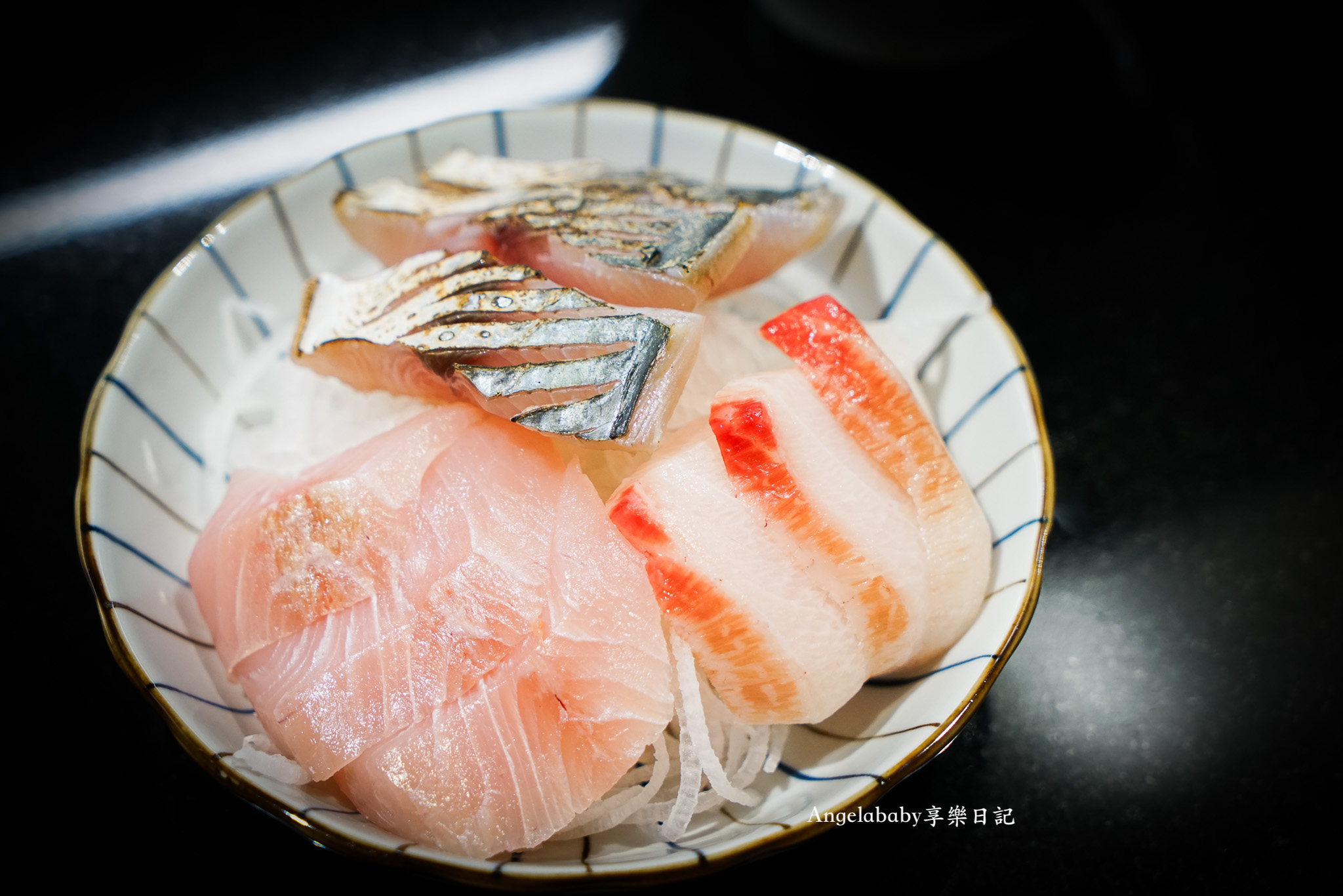 八里日本料理丼飯『沙西米』停車、來自基隆漁港的新鮮生魚片、平價海鮮丼 @梅格(Angelababy)享樂日記