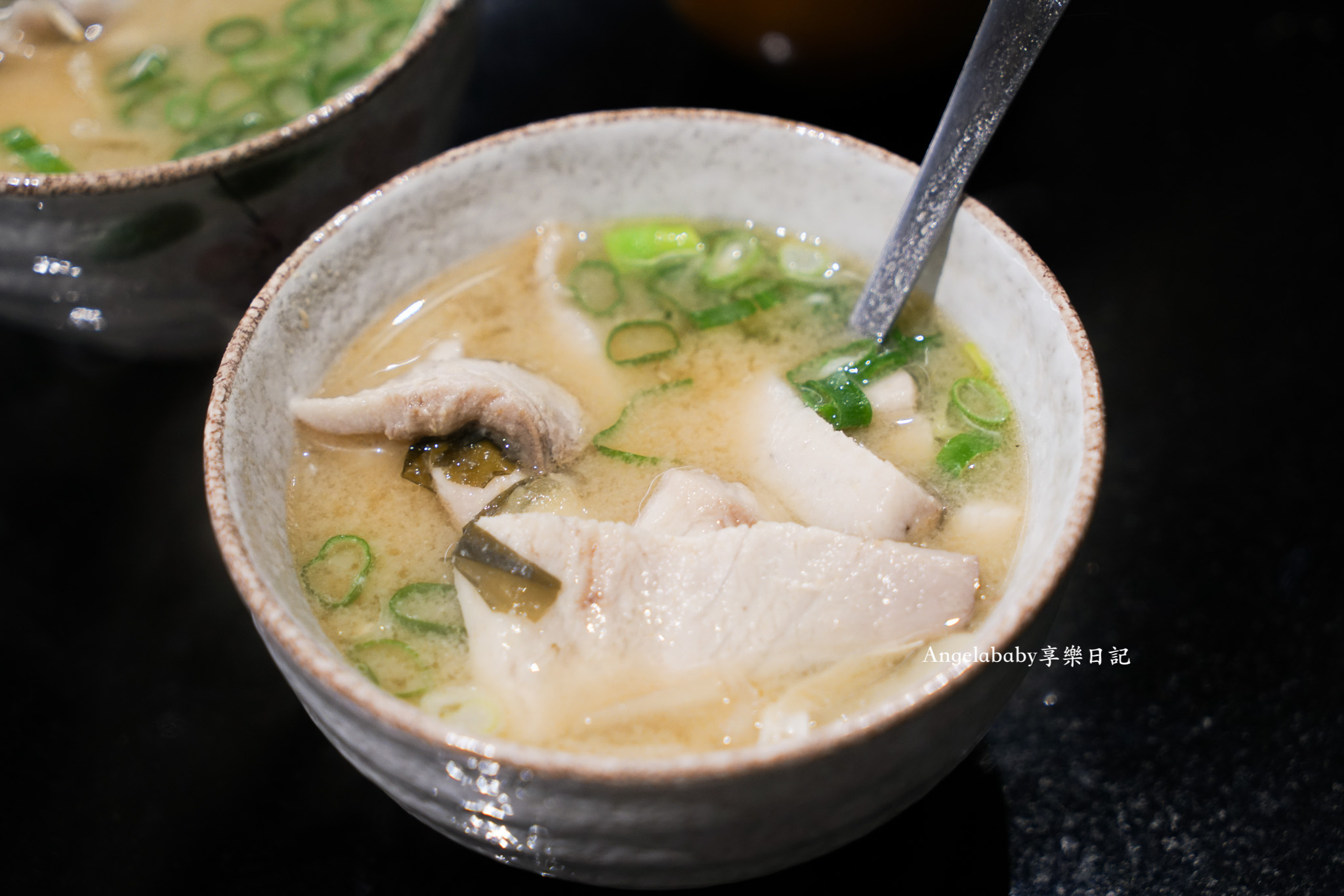 八里日本料理丼飯『沙西米』停車、來自基隆漁港的新鮮生魚片、平價海鮮丼 @梅格(Angelababy)享樂日記