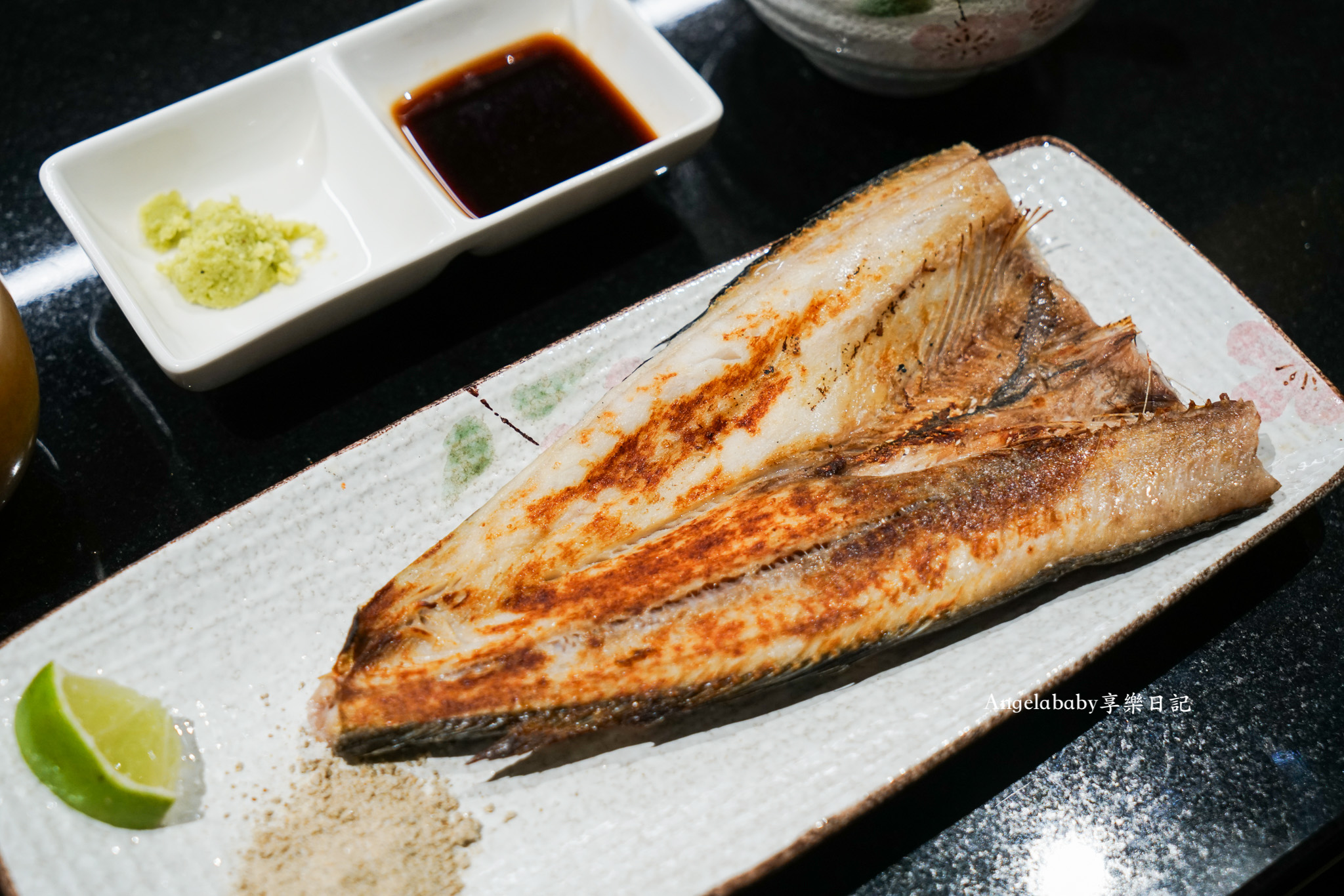 八里日本料理丼飯『沙西米』停車、來自基隆漁港的新鮮生魚片、平價海鮮丼 @梅格(Angelababy)享樂日記