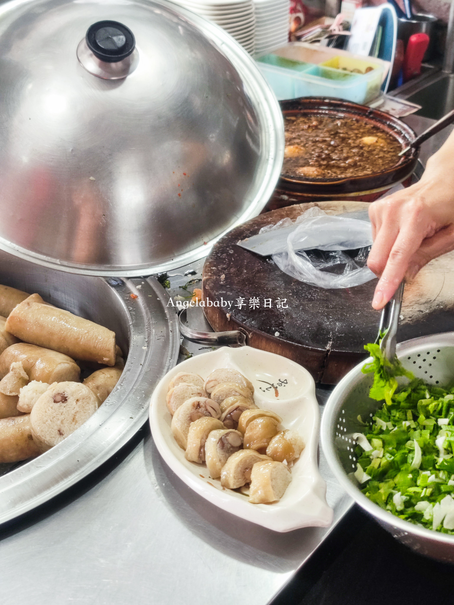 雙連美食『巷仔內大腸煎』原味、花生都好吃，還有限量大腸頭圈晚來吃不到！ @梅格(Angelababy)享樂日記