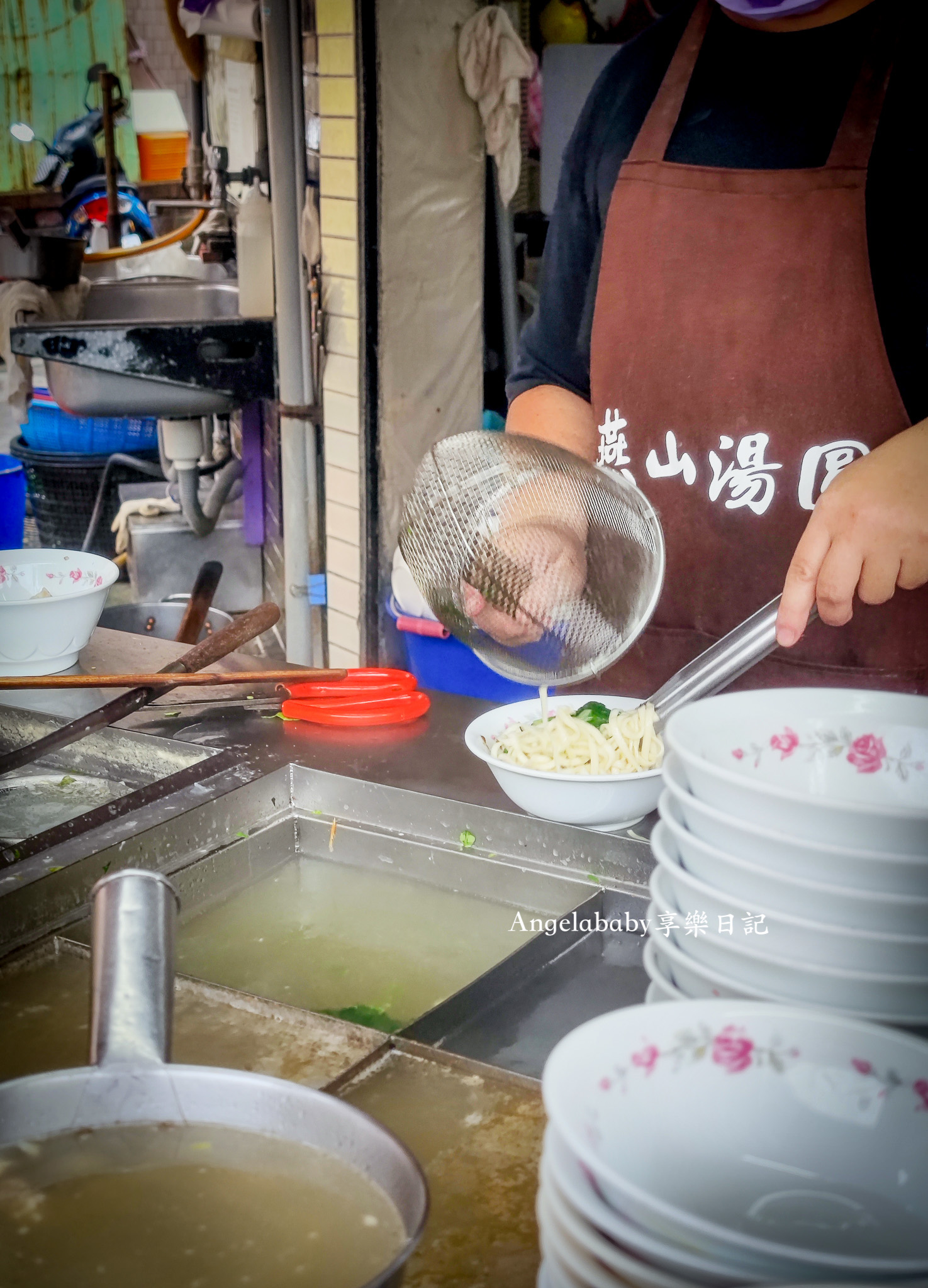 雙連美食『燕山湯圓』傳承三代的五十年手工鹹湯圓老店 @梅格(Angelababy)享樂日記