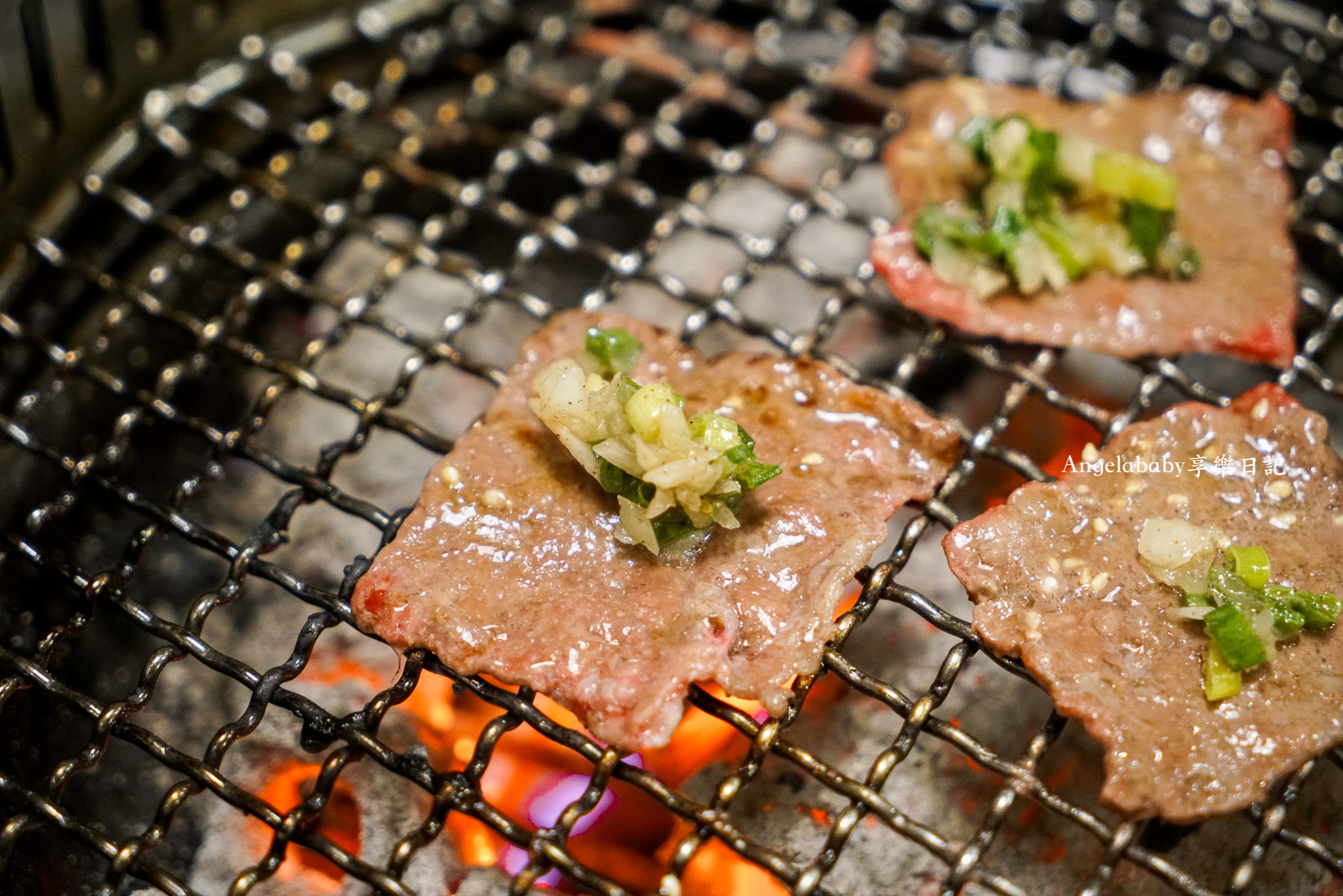 中壢燒肉吃到飽『Oh ! Yaki 精緻燒肉吃到飽-中壢店』尾牙聚餐、中壢燒烤吃到飽、M9和牛、鮑魚、比臉大牛排無限供應 @梅格(Angelababy)享樂日記