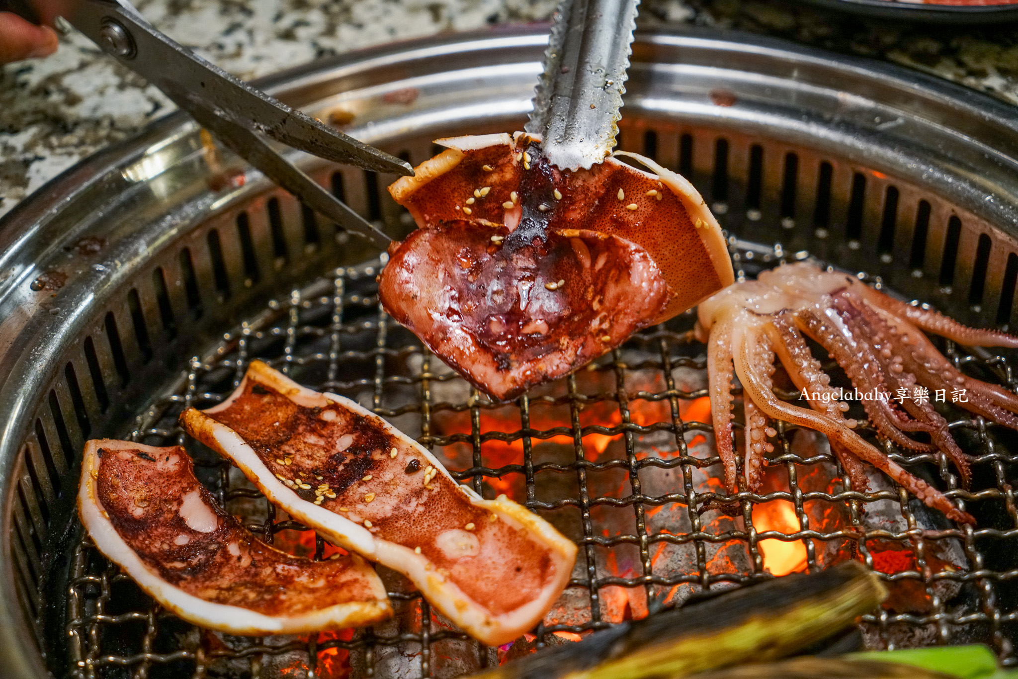 中壢燒肉吃到飽『Oh ! Yaki 精緻燒肉吃到飽-中壢店』尾牙聚餐、中壢燒烤吃到飽、M9和牛、鮑魚、比臉大牛排無限供應 @梅格(Angelababy)享樂日記