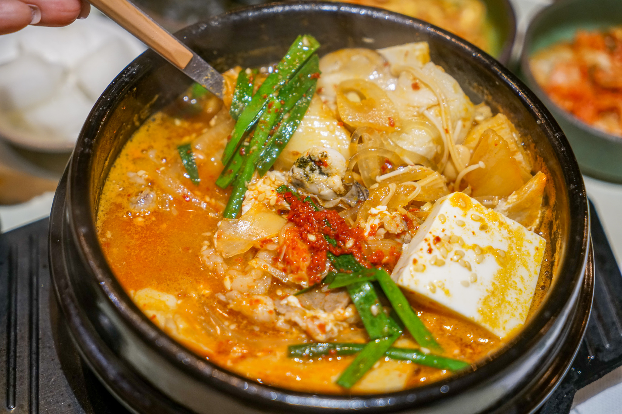 中山站韓國料理｜超人氣打卡美食『娘子家咖啡』賣的是韓式拌飯、豆腐鍋 @梅格(Angelababy)享樂日記