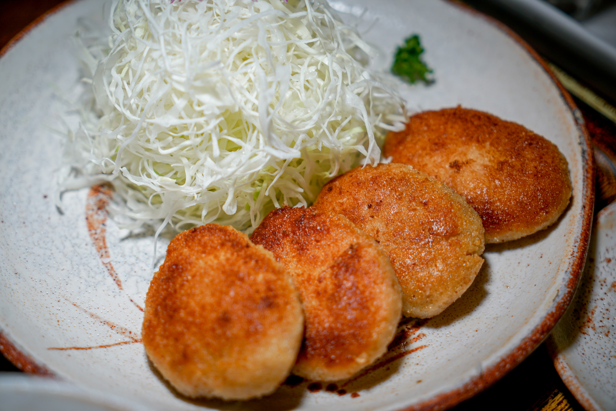 倉敷車站人氣美食『味噌猪排 梅的木』米其林推薦美食みそかつ梅の木、Tabelog3.52分 @梅格(Angelababy)享樂日記