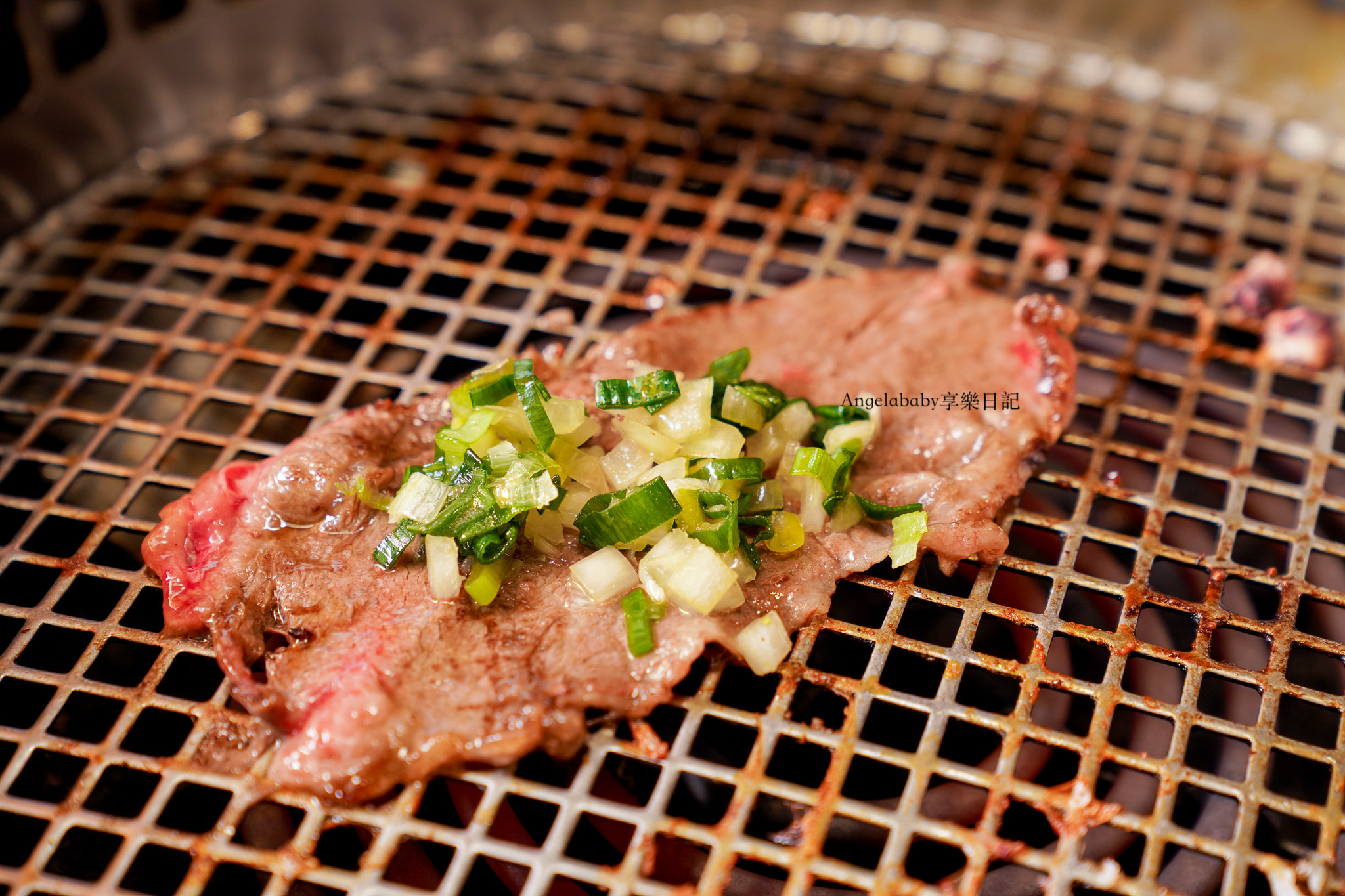 中和吃到飽『千兵衛日式燒肉/鍋物』食材最頂的燒肉火鍋吃到飽！帝王蟹松葉蟹、泰國蝦、日本A5和牛通通吃到飽、兒童友善餐廳、打卡啤酒無限暢飲 @梅格(Angelababy)享樂日記