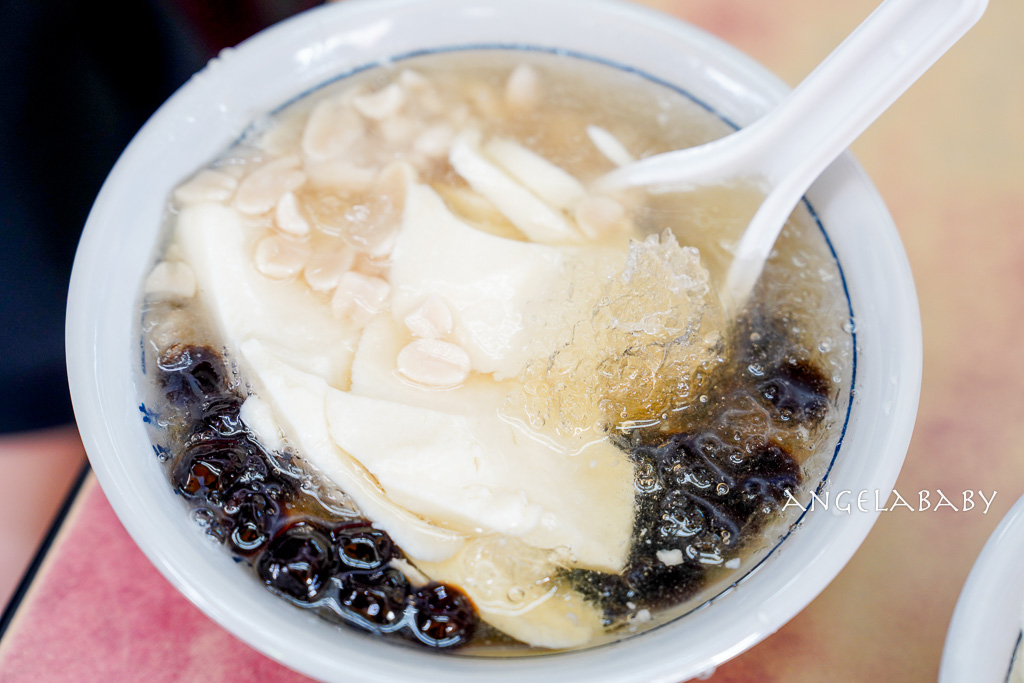 三峽老街美食『 山泉水豆花』排隊手工豆花通通35元、冬令限定薑汁豆花 @梅格(Angelababy)享樂日記 三峽老街美食『 山泉水豆花』排隊手工豆花通通35元、冬令限定薑汁豆花 @梅格(Angelababy)享樂日記