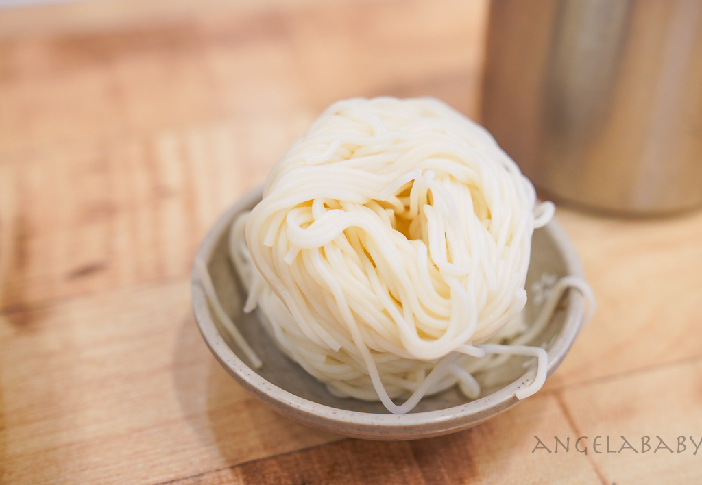 釜山札嘎其站24小時美食『密陽豬肉湯飯밀양순대돼지국밥 』Naver4.23豬肉湯飯、血腸湯 @梅格(Angelababy)享樂日記