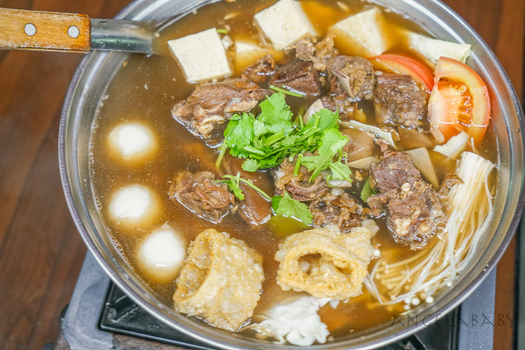 台北好吃帶皮羊肉爐『下港吔羊肉爐、羊肉專賣店』訂位、下港吔羊肉爐菜單 @梅格(Angelababy)享樂日記