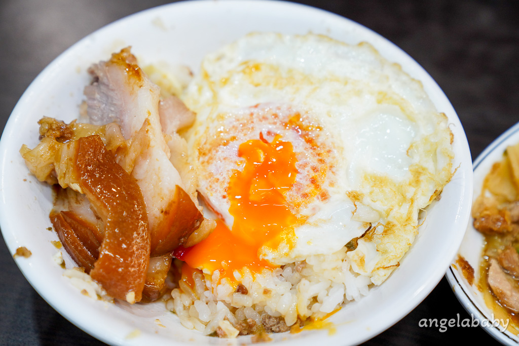 高雄市三民區美食『君腿庫飯』菜單、腿庫飯、蒸蛋飯推薦 @梅格(Angelababy)享樂日記