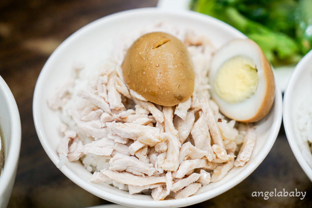 中和人氣小吃雞肉飯『客來常』興南夜市美食、小菜便宜新鮮又好吃 @梅格(Angelababy)享樂日記