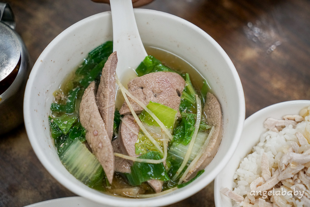 中和人氣小吃雞肉飯『客來常』興南夜市美食、小菜便宜新鮮又好吃 @梅格(Angelababy)享樂日記