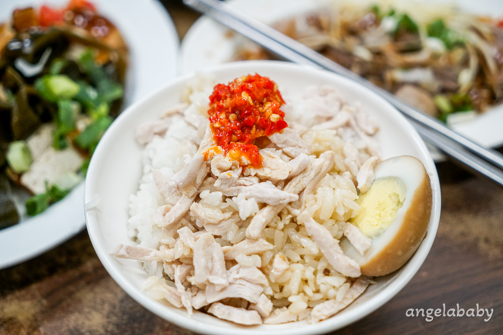 中和人氣小吃雞肉飯『客來常』興南夜市美食、小菜便宜新鮮又好吃 @梅格(Angelababy)享樂日記