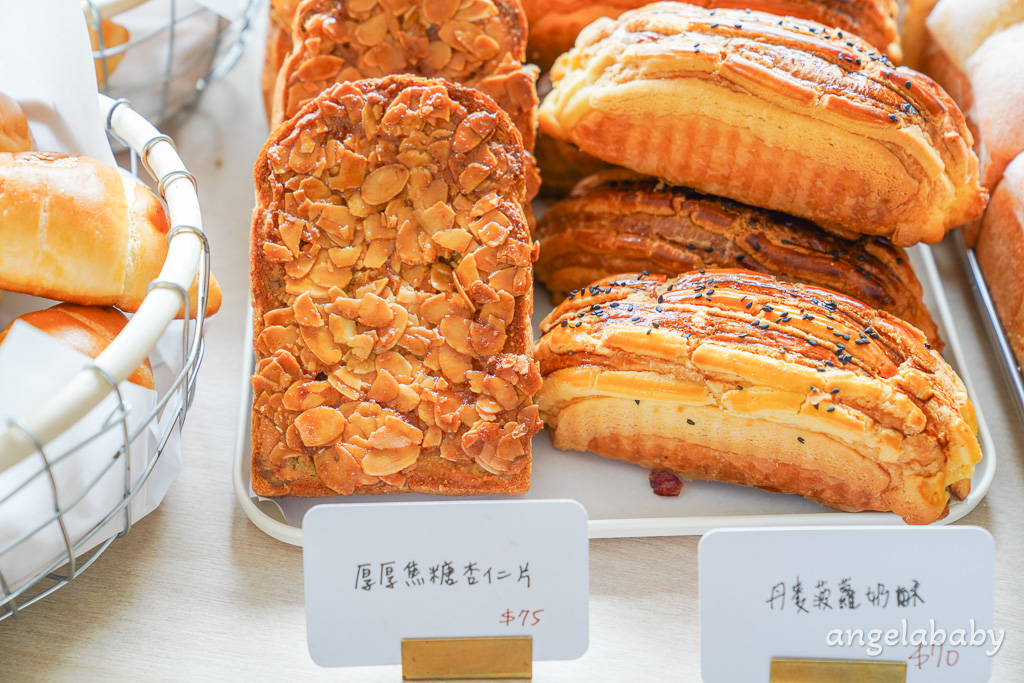 高雄新開幕火車麵包咖啡『厚里手撕包專門店』厚里Horli Cafe菜單 @梅格(Angelababy)享樂日記
