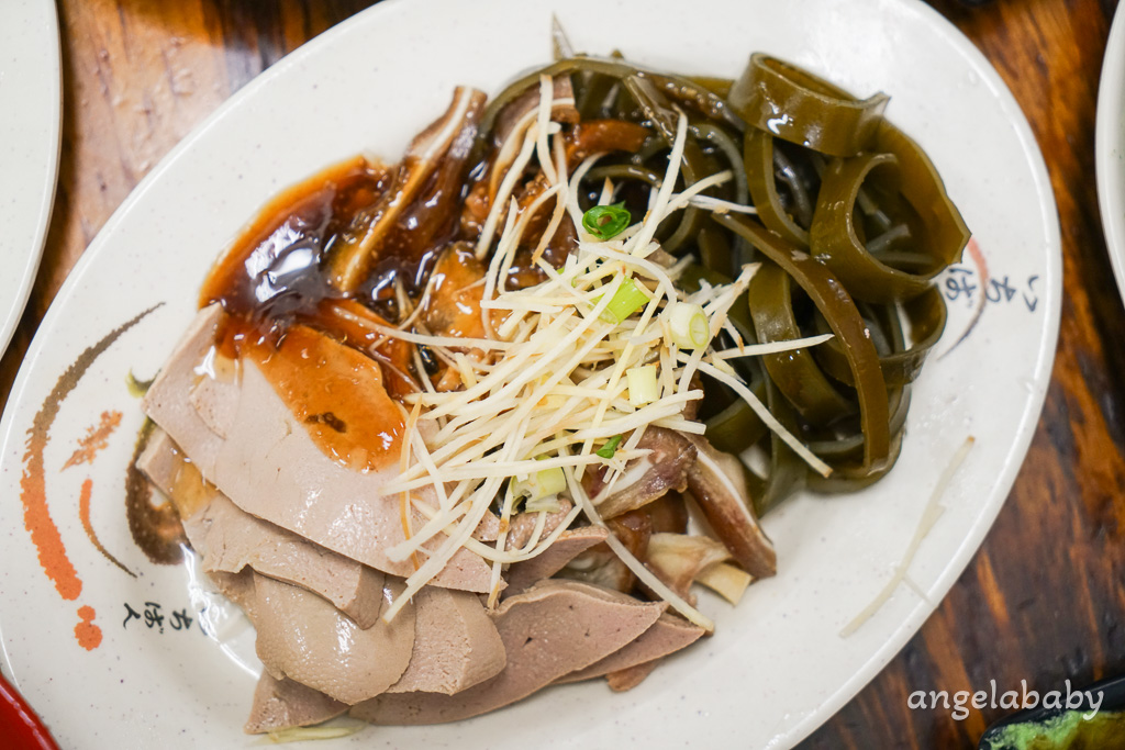 蘆洲美食｜在地熱賣30年好吃切仔麵『添丁切仔麵』菜單、蘆洲黑白切 @梅格(Angelababy)享樂日記