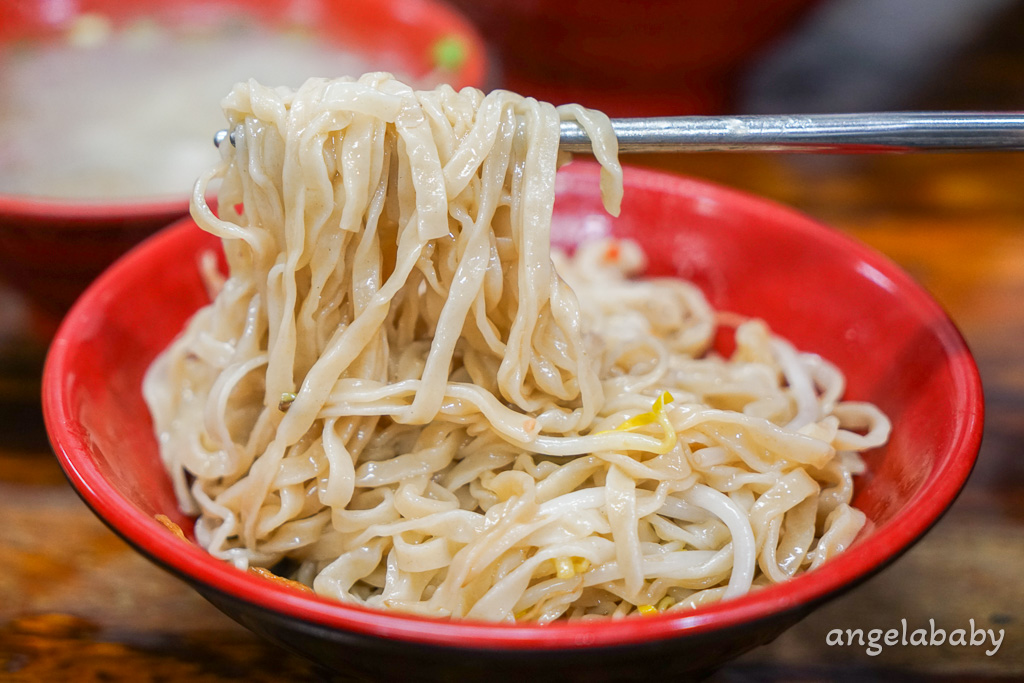 蘆洲美食｜在地熱賣30年好吃切仔麵『添丁切仔麵』菜單、蘆洲黑白切 @梅格(Angelababy)享樂日記