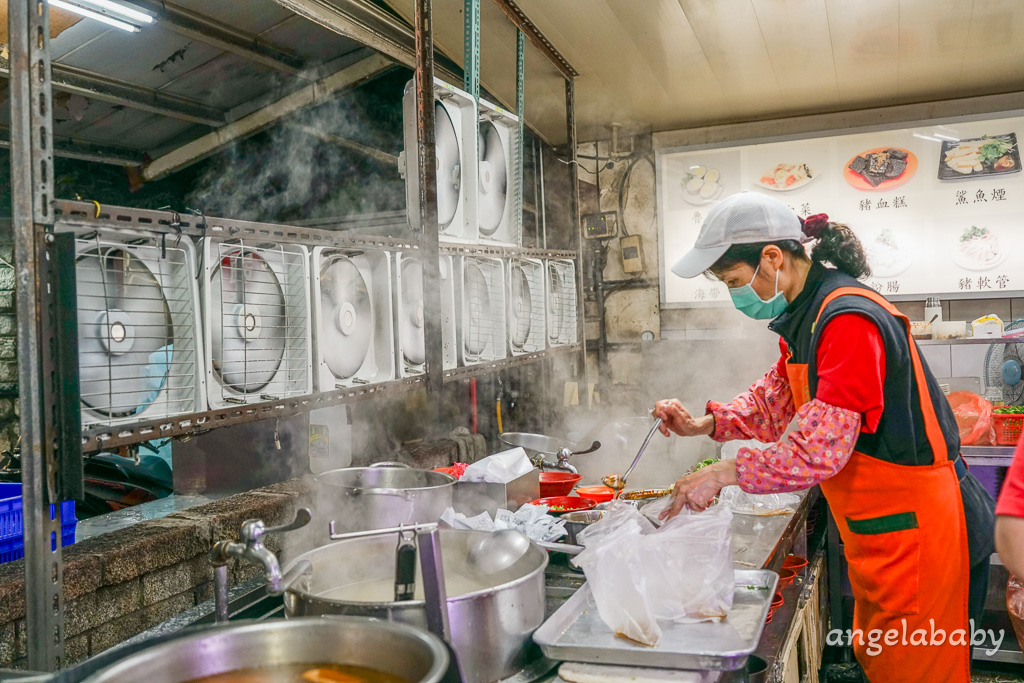蘆洲美食｜在地熱賣30年好吃切仔麵『添丁切仔麵』菜單、蘆洲黑白切 @梅格(Angelababy)享樂日記