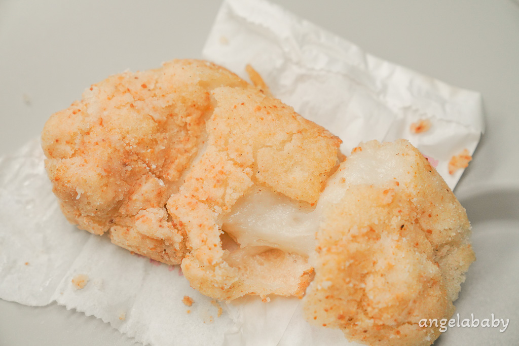 高雄苓雅區排隊美食『正牌白糖粿』在地熱賣一甲子的白糖粿吃起來跟麻糬一樣Ｑ軟、所有品項通通18元 @梅格(Angelababy)享樂日記