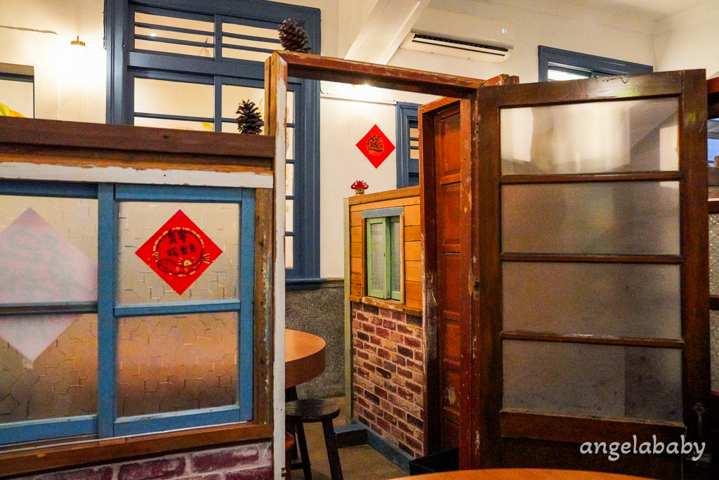 苗栗美食｜日式老洋宅改建火鍋『貢鍋共鍋麻辣火鍋店-苗栗火鍋店』菜單、訂位、客家胡椒豬肚雞鍋 @梅格(Angelababy)享樂日記