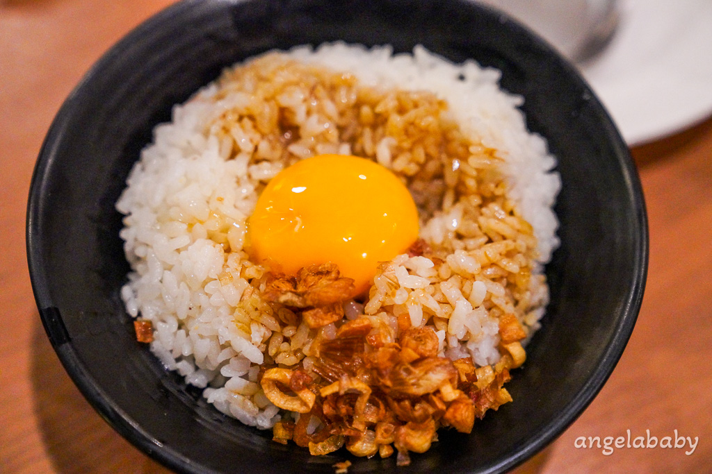 苗栗美食｜日式老洋宅改建火鍋『貢鍋共鍋麻辣火鍋店-苗栗火鍋店』菜單、訂位、客家胡椒豬肚雞鍋 @梅格(Angelababy)享樂日記