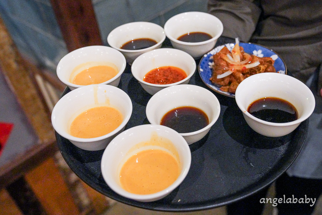 苗栗美食｜日式老洋宅改建火鍋『貢鍋共鍋麻辣火鍋店-苗栗火鍋店』菜單、訂位、客家胡椒豬肚雞鍋 @梅格(Angelababy)享樂日記