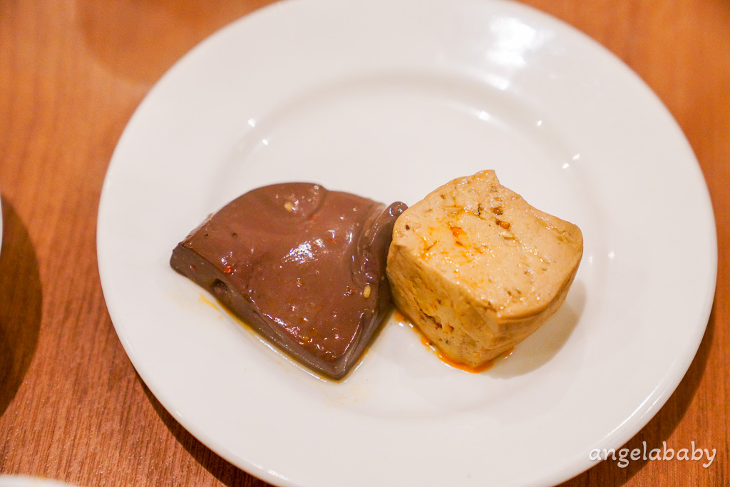 苗栗美食｜日式老洋宅改建火鍋『貢鍋共鍋麻辣火鍋店-苗栗火鍋店』菜單、訂位、客家胡椒豬肚雞鍋 @梅格(Angelababy)享樂日記