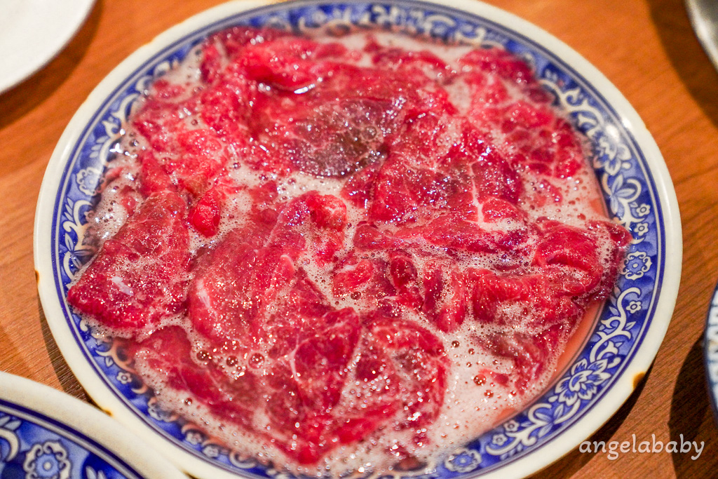 苗栗美食｜日式老洋宅改建火鍋『貢鍋共鍋麻辣火鍋店-苗栗火鍋店』菜單、訂位、客家胡椒豬肚雞鍋 @梅格(Angelababy)享樂日記