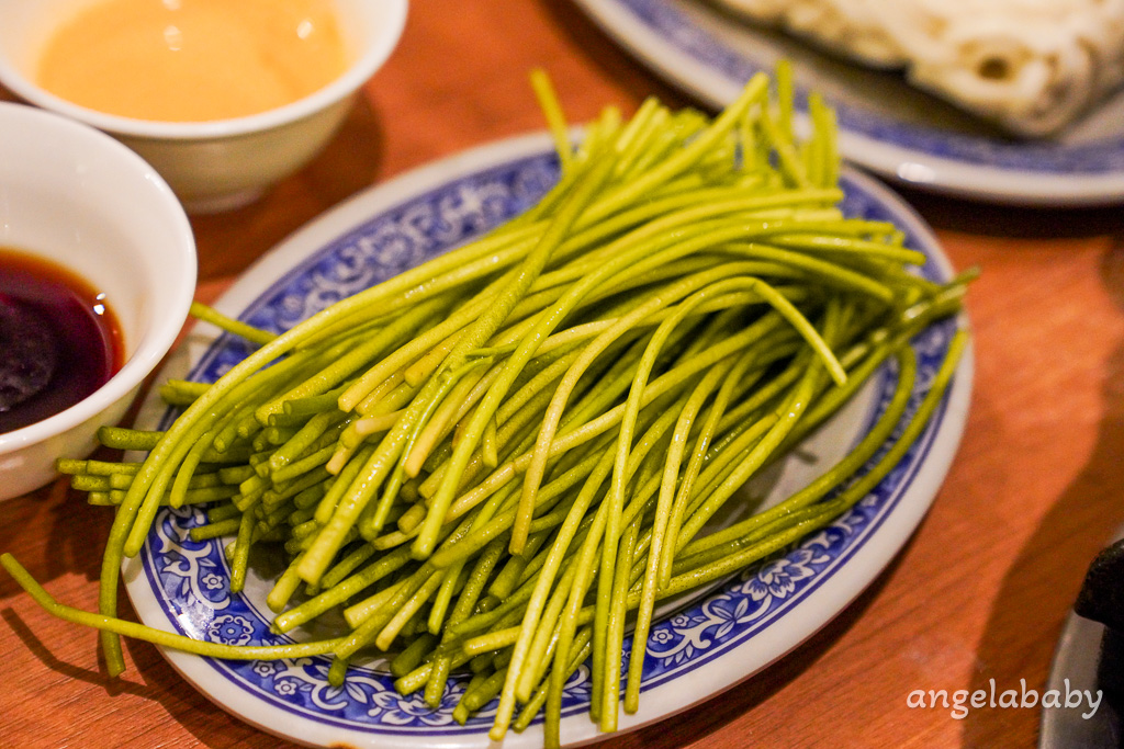 苗栗美食｜日式老洋宅改建火鍋『貢鍋共鍋麻辣火鍋店-苗栗火鍋店』菜單、訂位、客家胡椒豬肚雞鍋 @梅格(Angelababy)享樂日記