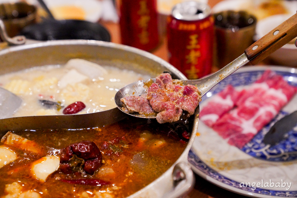苗栗美食｜日式老洋宅改建火鍋『貢鍋共鍋麻辣火鍋店-苗栗火鍋店』菜單、訂位、客家胡椒豬肚雞鍋 @梅格(Angelababy)享樂日記