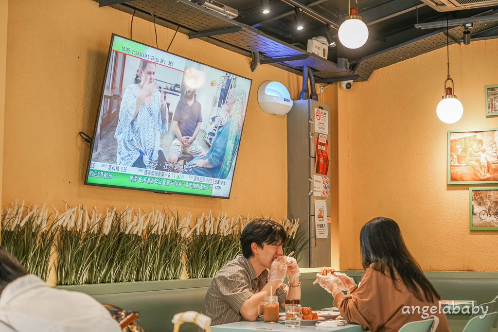 韓國名廚白種元推薦的澳門美食『梳打冰室 氹仔店』蘋果綠小屋、銷魂滑蛋豬扒芝士菠蘿包、花生醬粒粒西多士 @梅格(Angelababy)享樂日記