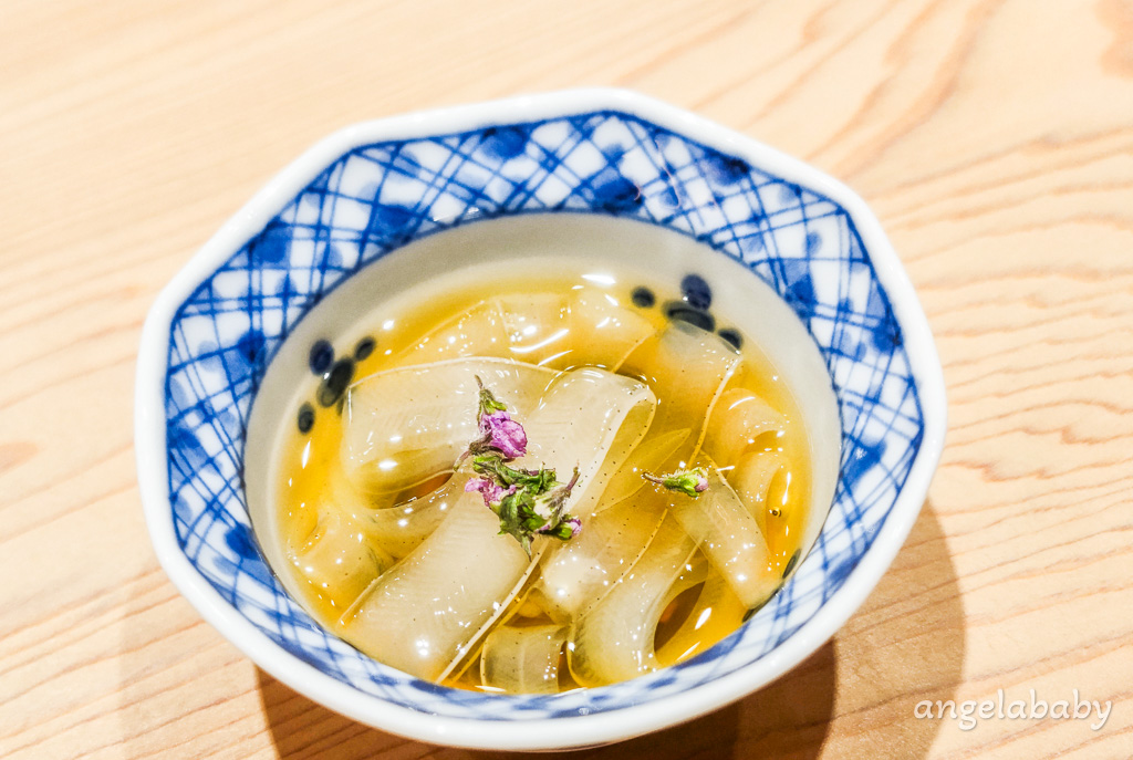 台北無菜單日料｜海峽會『辰日本料理』訂位、帥氣料理長阪口琢磨、壽司午間套餐NT$3,500 @梅格(Angelababy)享樂日記
