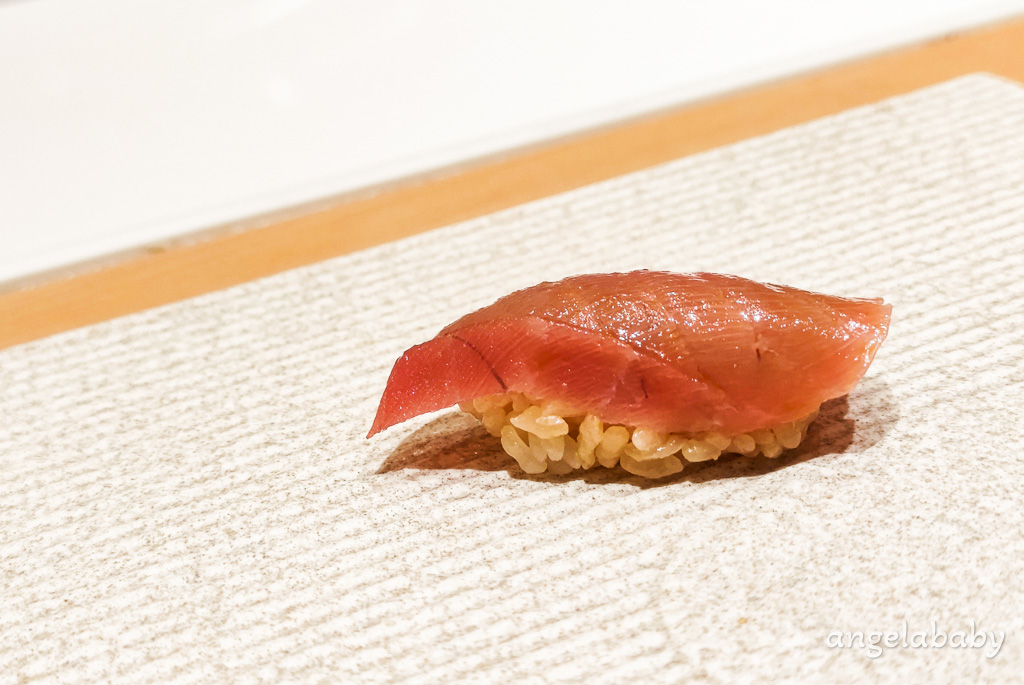 台北無菜單日料｜海峽會『辰日本料理』訂位、帥氣料理長阪口琢磨、壽司午間套餐NT$3,500 @梅格(Angelababy)享樂日記