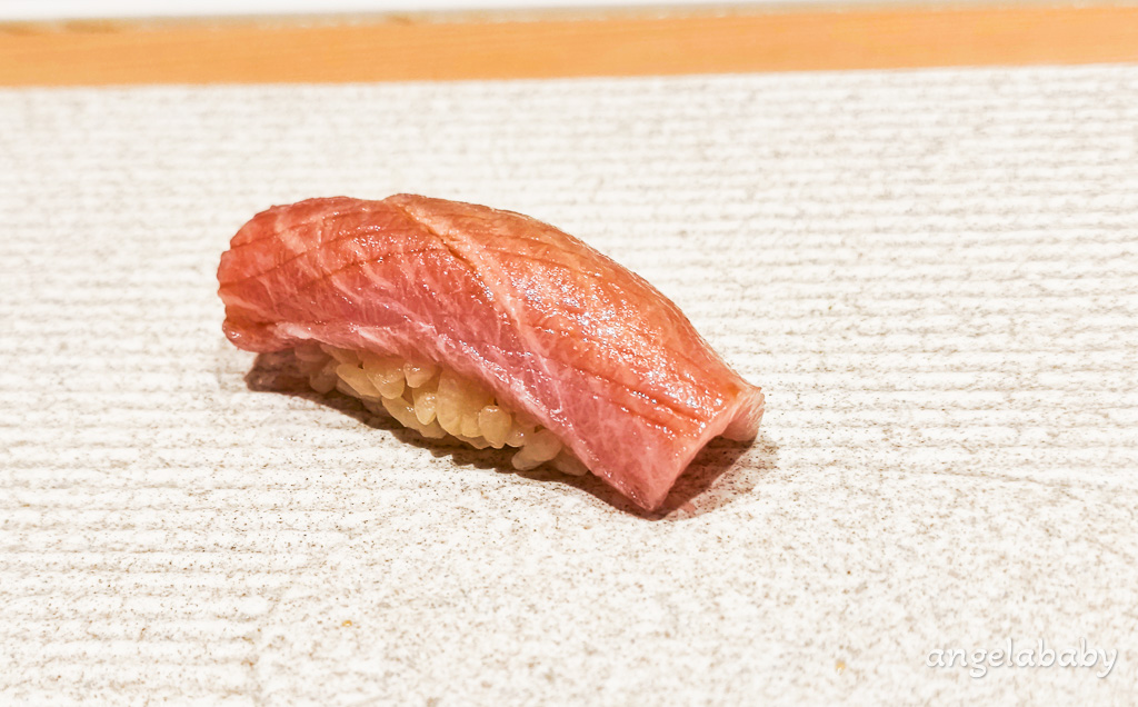 台北無菜單日料｜海峽會『辰日本料理』訂位、帥氣料理長阪口琢磨、壽司午間套餐NT$3,500 @梅格(Angelababy)享樂日記