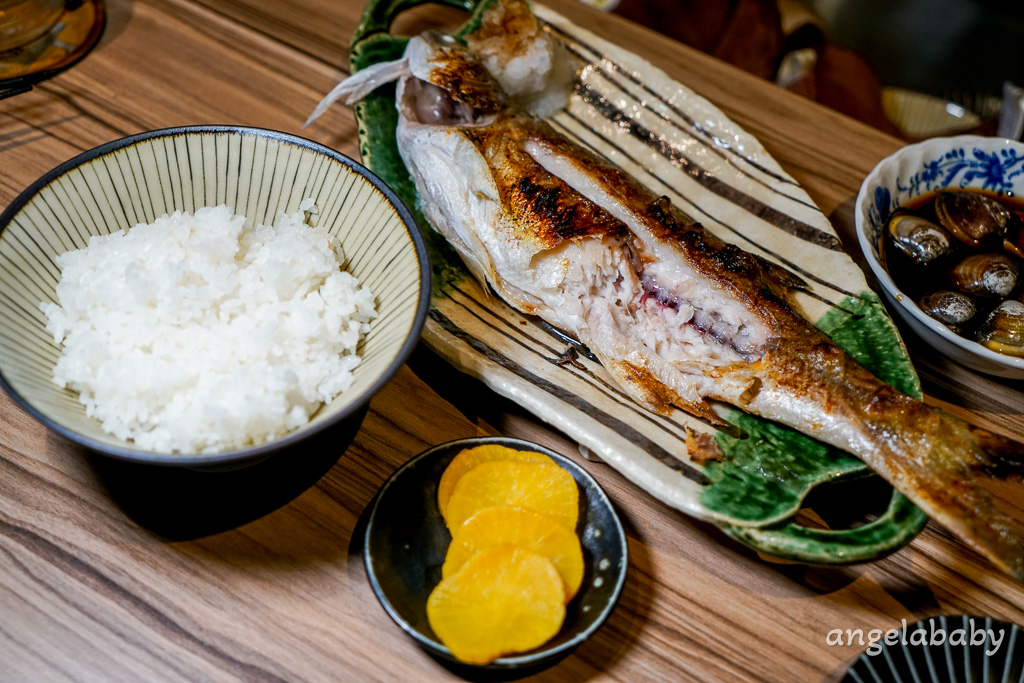 台北無菜單居酒屋『荒酒处 燻製料理專門居酒屋 』以煙燻料理擄獲老饕的味蕾 @梅格(Angelababy)享樂日記