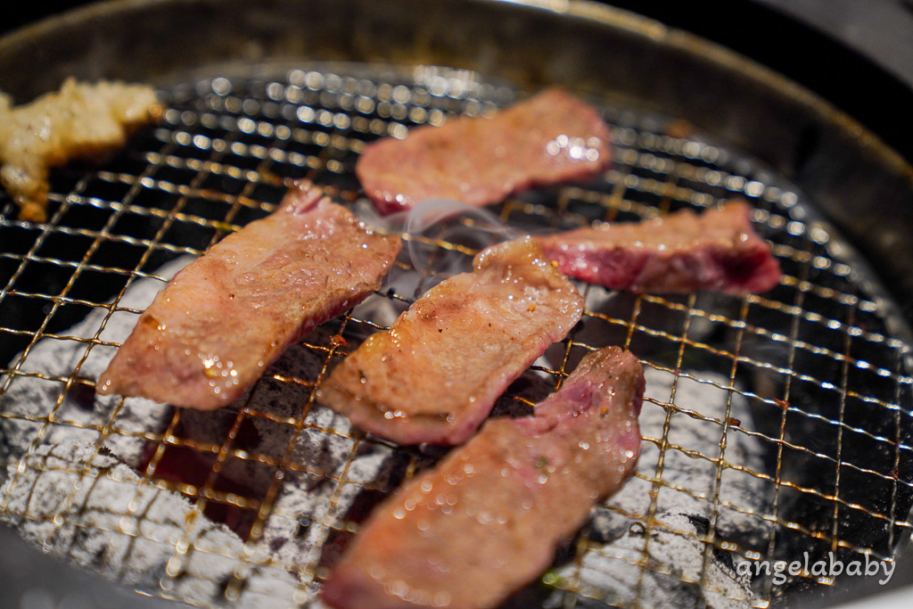 東京燒肉半價限定『絵のある街 上野店』上野站燒肉推薦、エノアルマチウエノテン半額菜單 @梅格(Angelababy)享樂日記