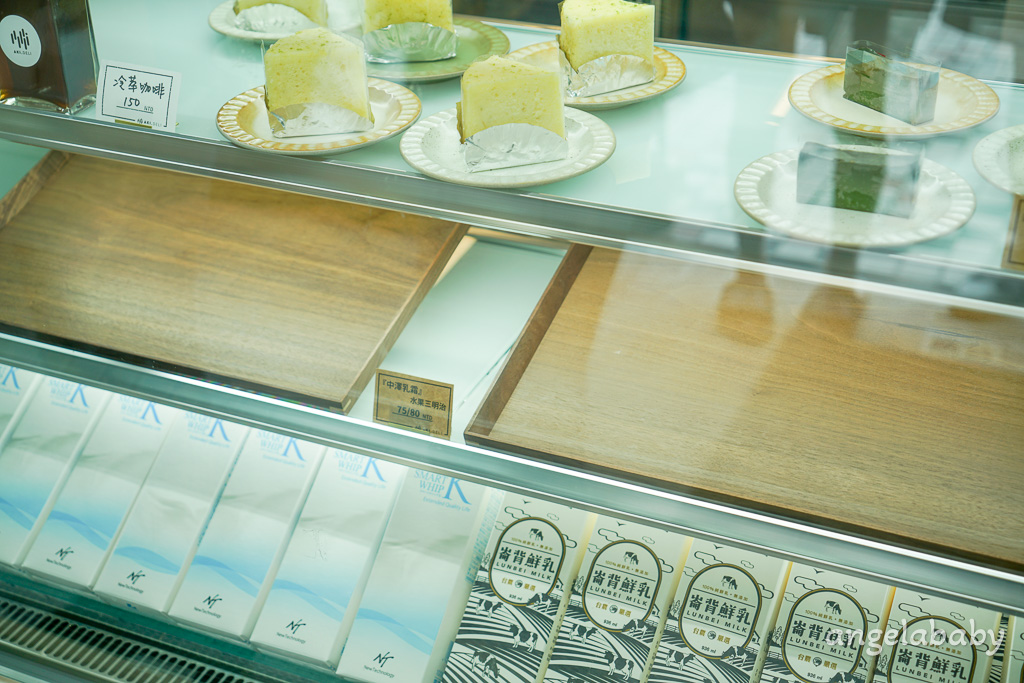 中和新開幕日式咖啡早午餐『Aki Deli』菜單、永安市場站美食推薦、寵物友善餐廳 @梅格(Angelababy)享樂日記
