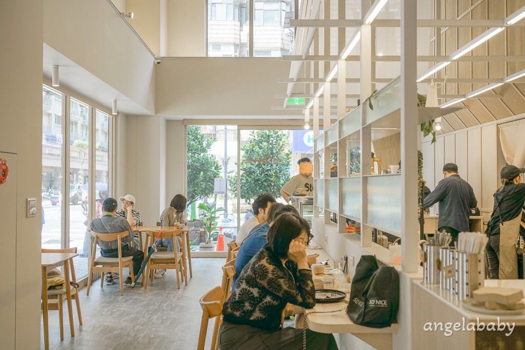 中和新開幕日式咖啡早午餐『Aki Deli』菜單、永安市場站美食推薦、寵物友善餐廳 @梅格(Angelababy)享樂日記