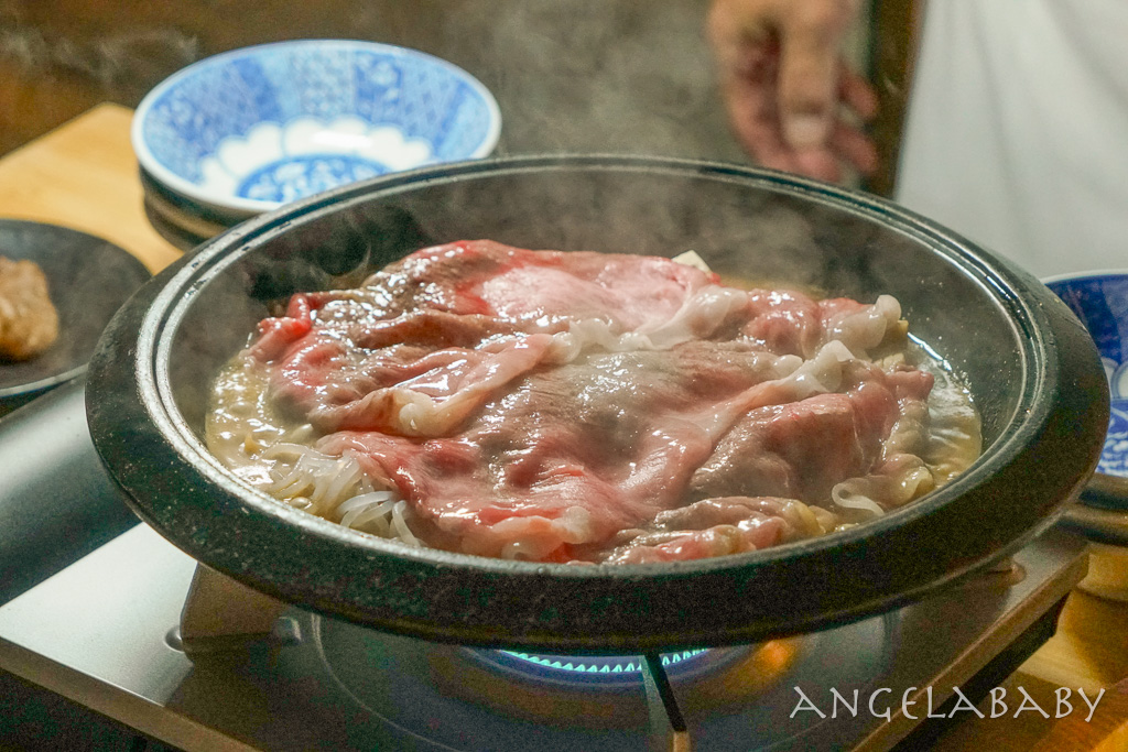 北投五星溫泉飯店｜晶泉丰旅『三燔北投Mihan Beitou』限時與山形縣百大旅館推出「古窯特製胡麻味噌壽喜燒套餐」、女將服務 @梅格(Angelababy)享樂日記