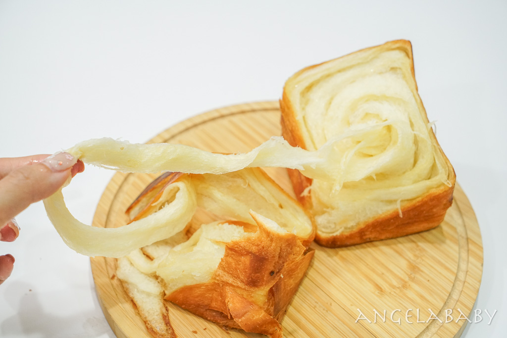 中和好吃麵包店『掬園烘焙店』價格、招牌拔絲吐司、草莓乳酪、丹麥可頌 @梅格(Angelababy)享樂日記