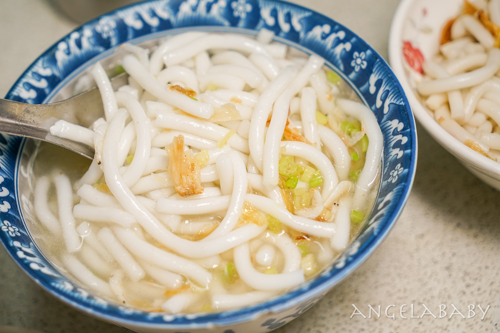 新莊站美食｜在地40年人氣早餐『新泰路米苔目』菜單、好吃黑白切 @梅格(Angelababy)享樂日記