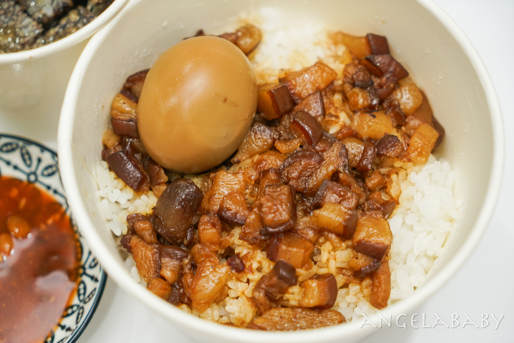 中正紀念堂美食｜台北好吃羊肉湯『樂天羊肉』+10元就有一碗噴香滷肉飯 @梅格(Angelababy)享樂日記