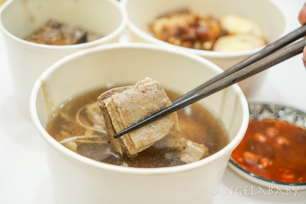 中正紀念堂美食｜台北好吃羊肉湯『樂天羊肉』+10元就有一碗噴香滷肉飯 @梅格(Angelababy)享樂日記