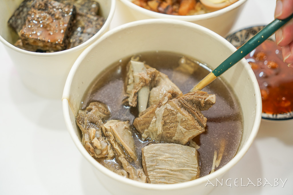 中正紀念堂美食｜台北好吃羊肉湯『樂天羊肉』+10元就有一碗噴香滷肉飯 @梅格(Angelababy)享樂日記
