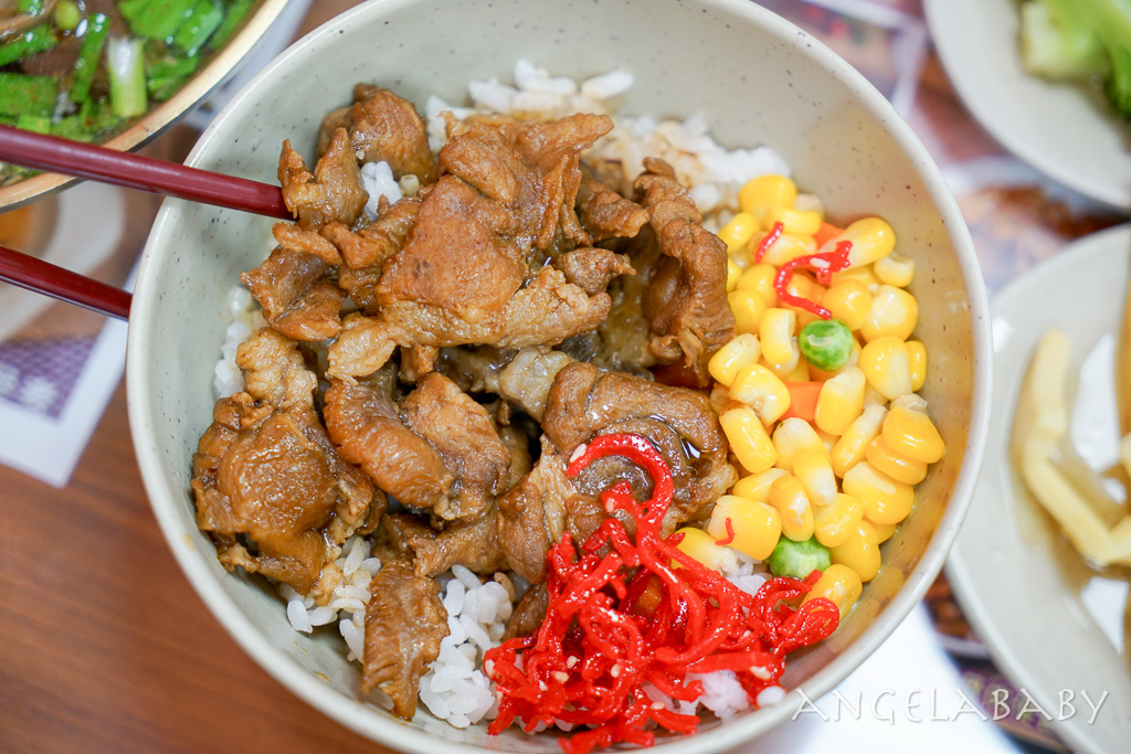 行天宮站美食『大鼎豬血湯』菜單、飄香40年的好喝大腸豬血湯 @梅格(Angelababy)享樂日記